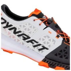 Botas De Trail Dynafit Sky DNA Orange Black Out -Tienda Al Aire Libre 4bb532df29aad4a3eece7f2f63c3727da7101bee E22DYNACHA2207028 901